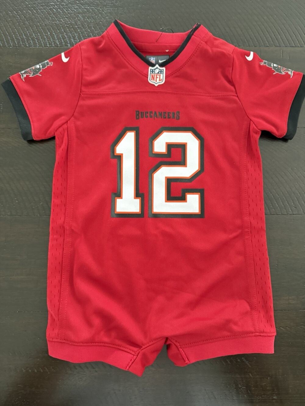 Nike NFL Tampa Bay Buccaneers Tom Brady #12 Red Baby Romper 6-9 Months